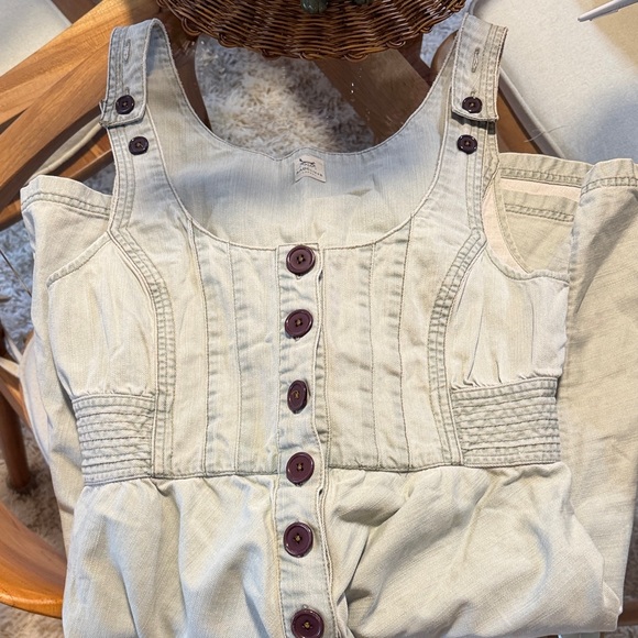 Radcliffe Dresses & Skirts - Radcliffe Sleeveless Midi Dress